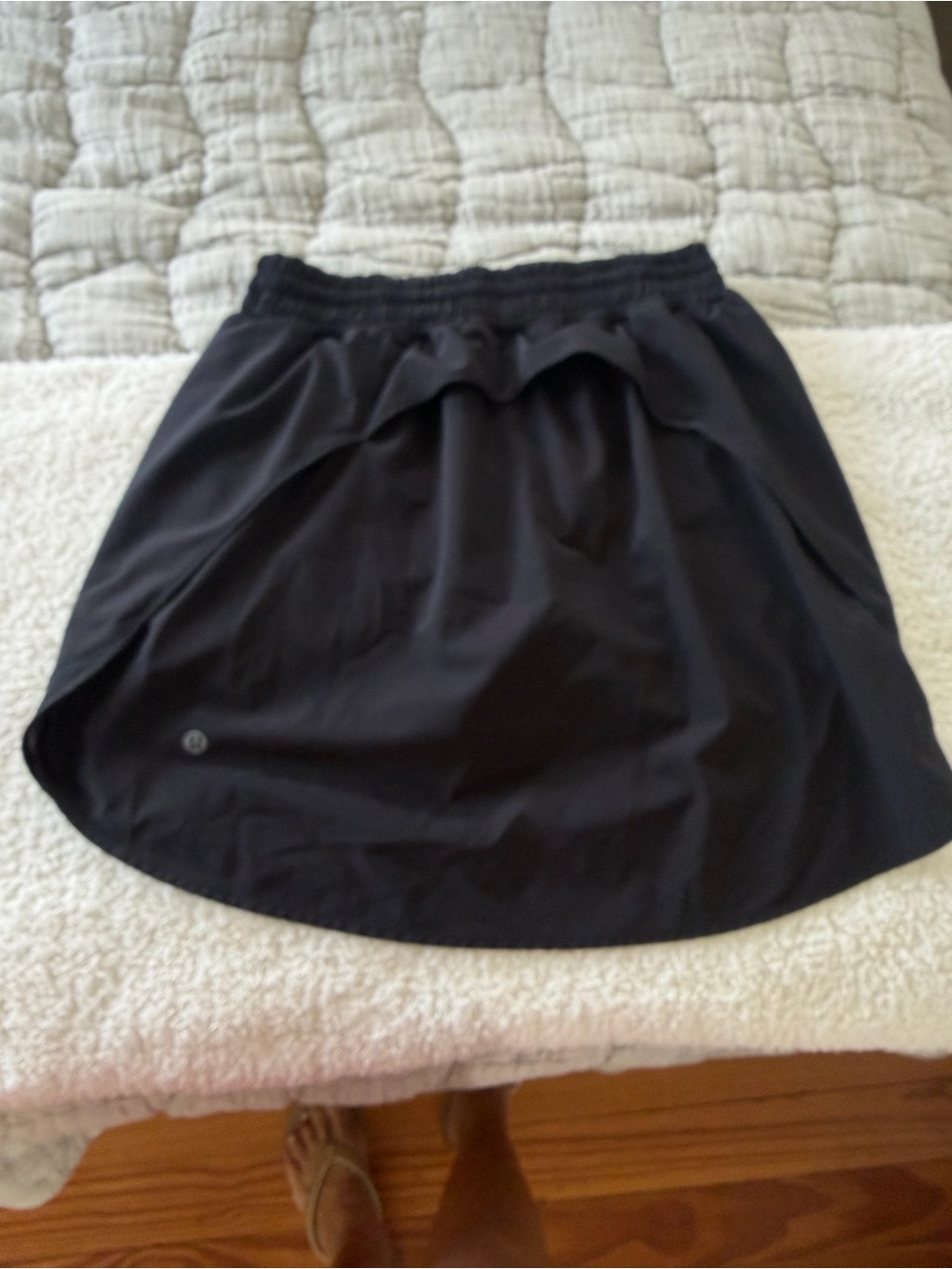 18" Lululemon Women’s Black Athletic Shorts Skort